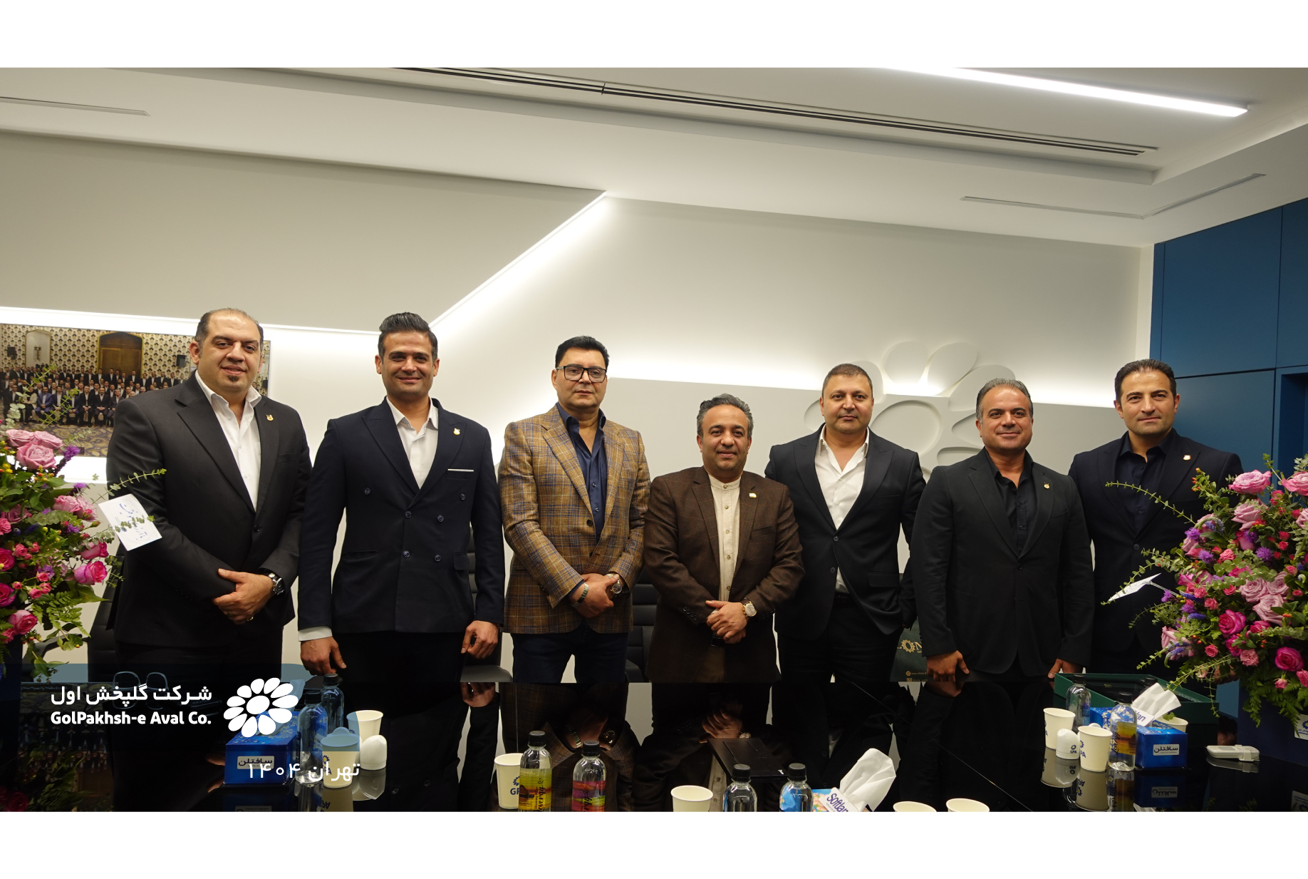 تقدیر از مشتری برتر شعبه کرج در دفتر مرکزی گلپخش اول